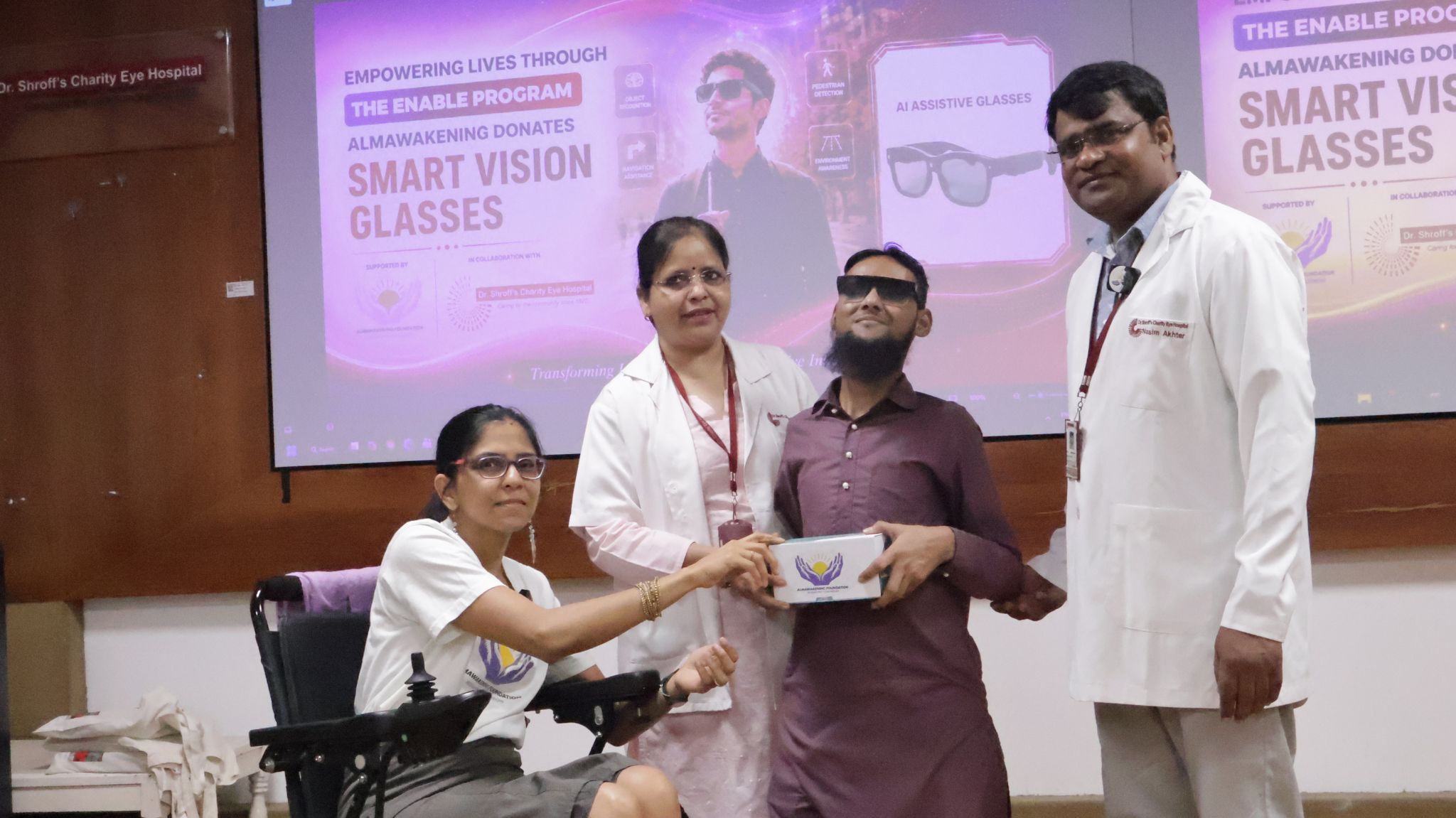 alma giving ai assitive glasses